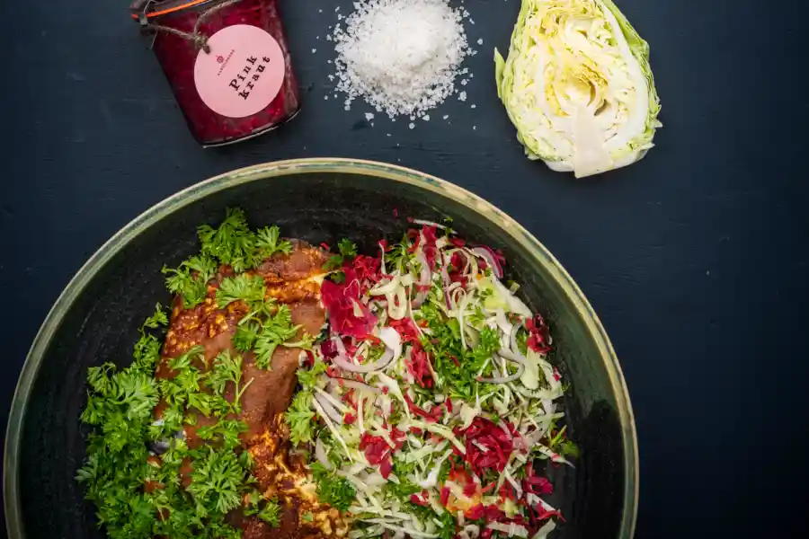 Omelet med krautsalat