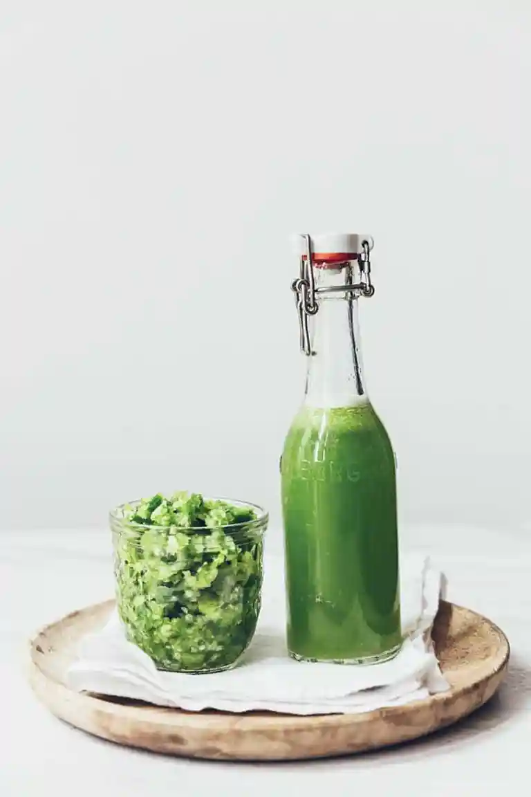 Grøn hotsauce & ananas-chilimash