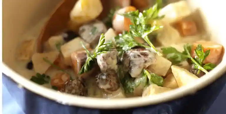 Kalvefrikassé med gulerødder 