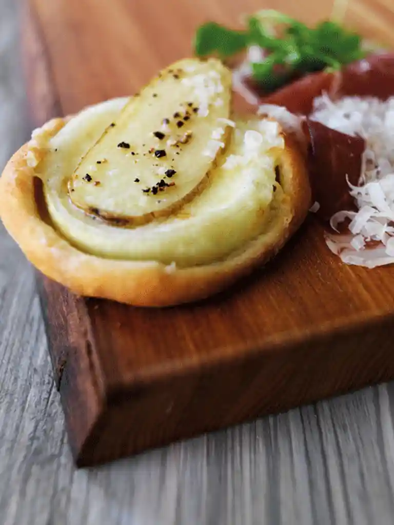 Kartoffel- og løgpizza