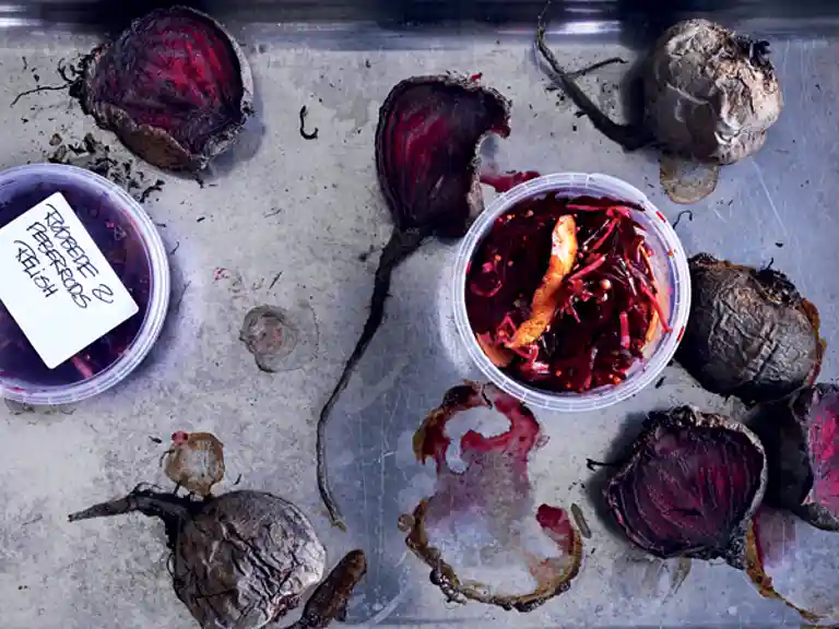 Ovnbagt rødbederelish med peberrod 