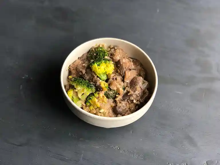 Rendang – østershatte i kokos og citrongræs med dampet broccoli