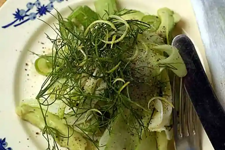 Avokado- och fänkålssallad