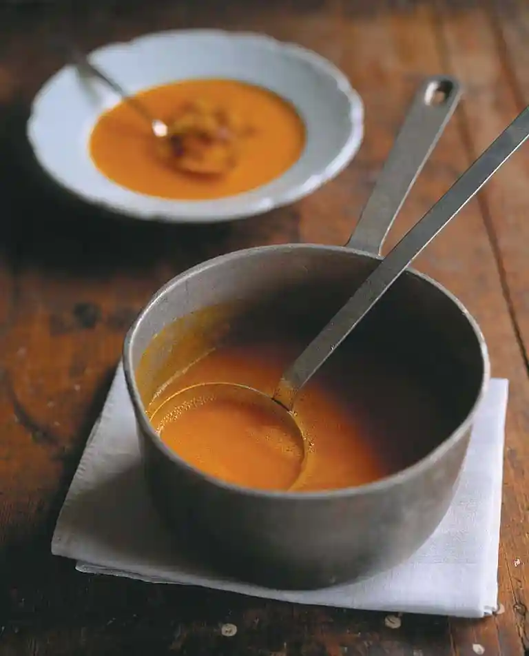 Morotssoppa med apelsin och chili